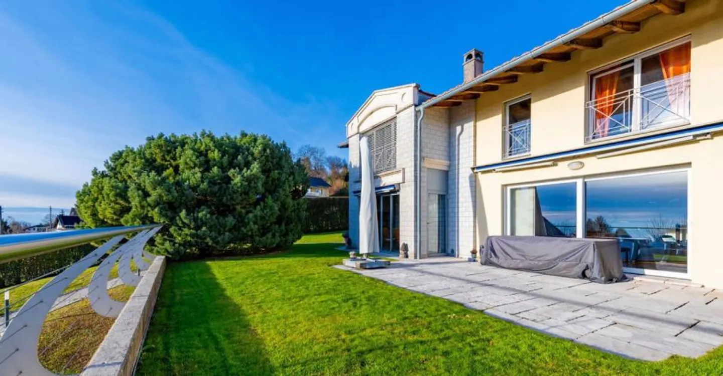 Magnificent 6.5-room adjoining villa in Epalinges - Photo 2 of 11