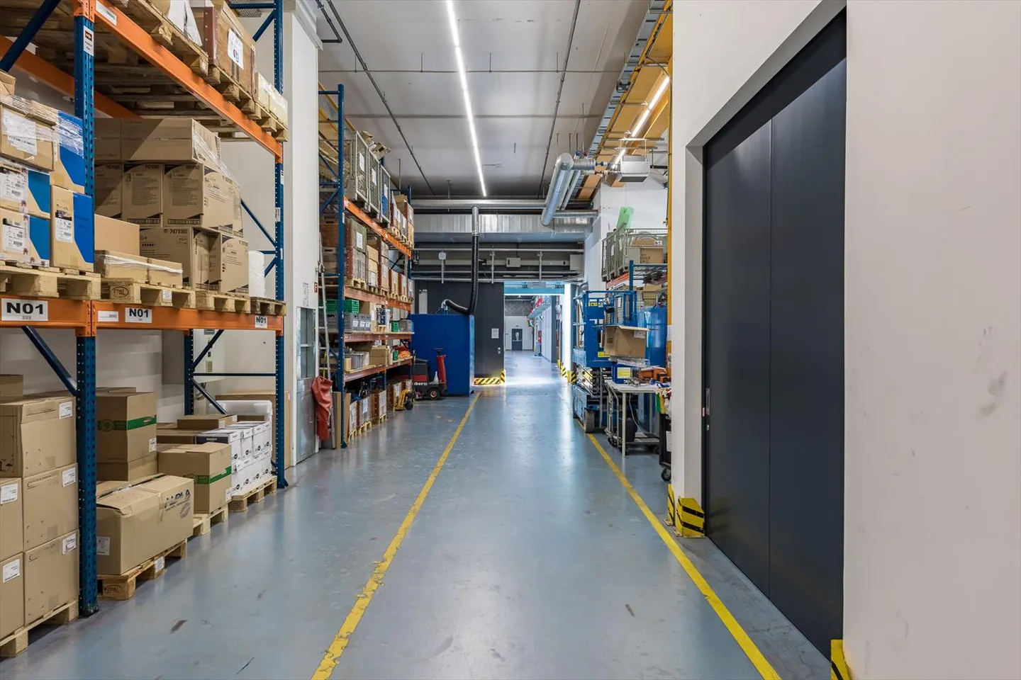 Industrial Building - Photo 2 of 13