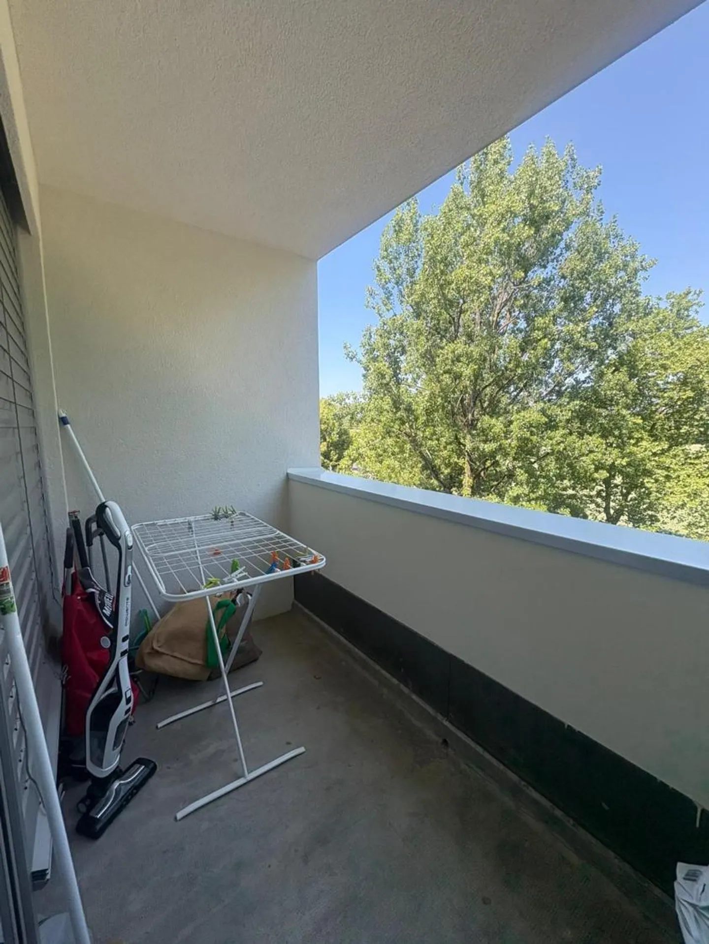 Appartement Moderne avec Balcon - Photo 3 sur 3