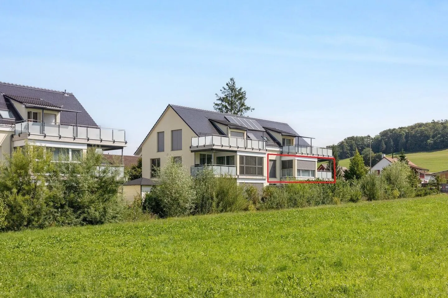 Moderno appartamento di 3,5 stanze in una posizione naturale a Büsserach - Foto 11 di 13