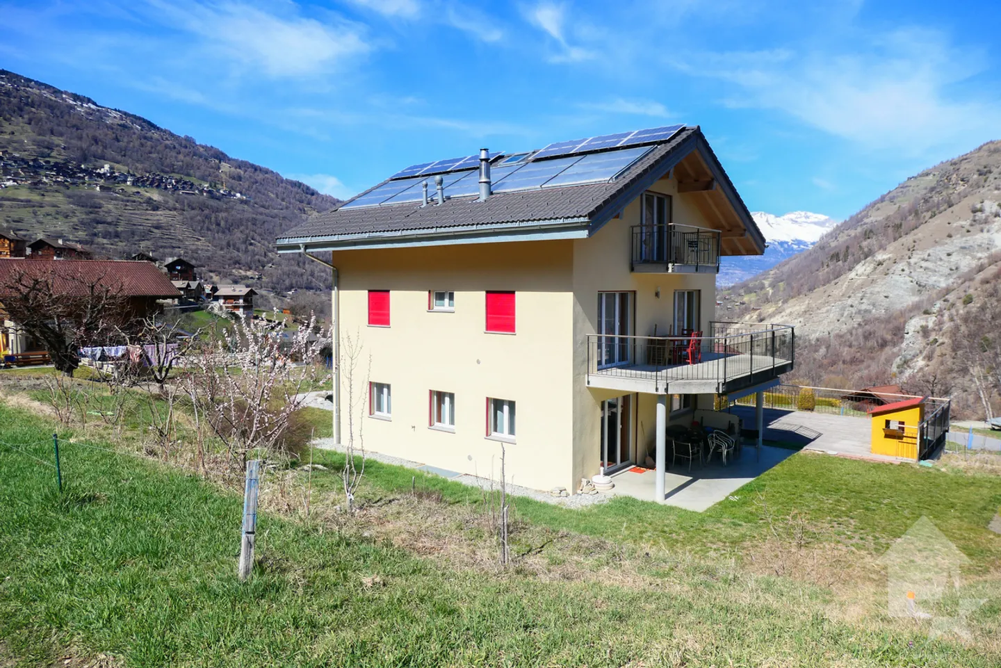 Casa familiare con volume imponente a Euseigne - Foto 1 di 13