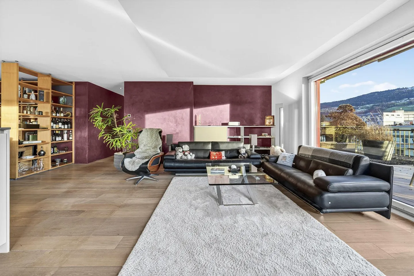 Stilvolle Attikawohnung mit Atelier - Foto 1 von 17