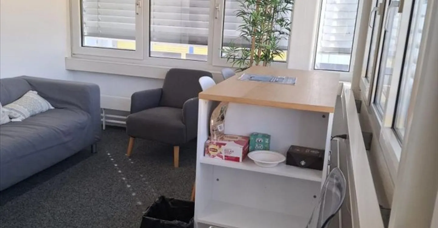 Bureau à louer - Photo 2 sur 6