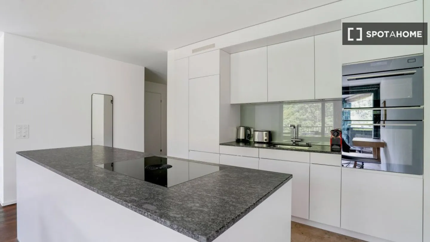 Découvrez, visitez et louez votre nouveau chez-vous en ligne en toute confiance. - Photo 8 sur 16