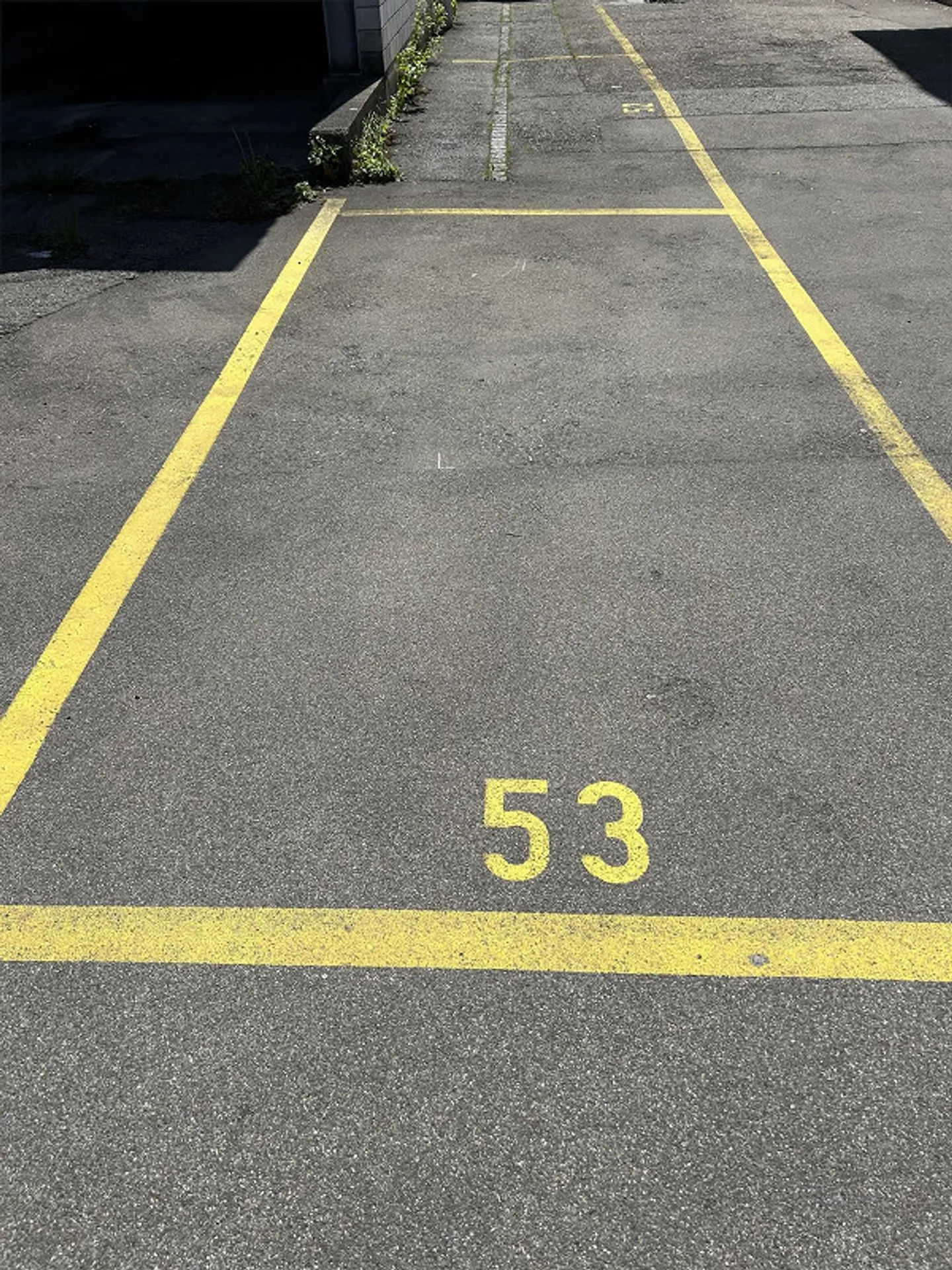 Aussenabstellplätze in Winkeln - Foto 4 von 4
