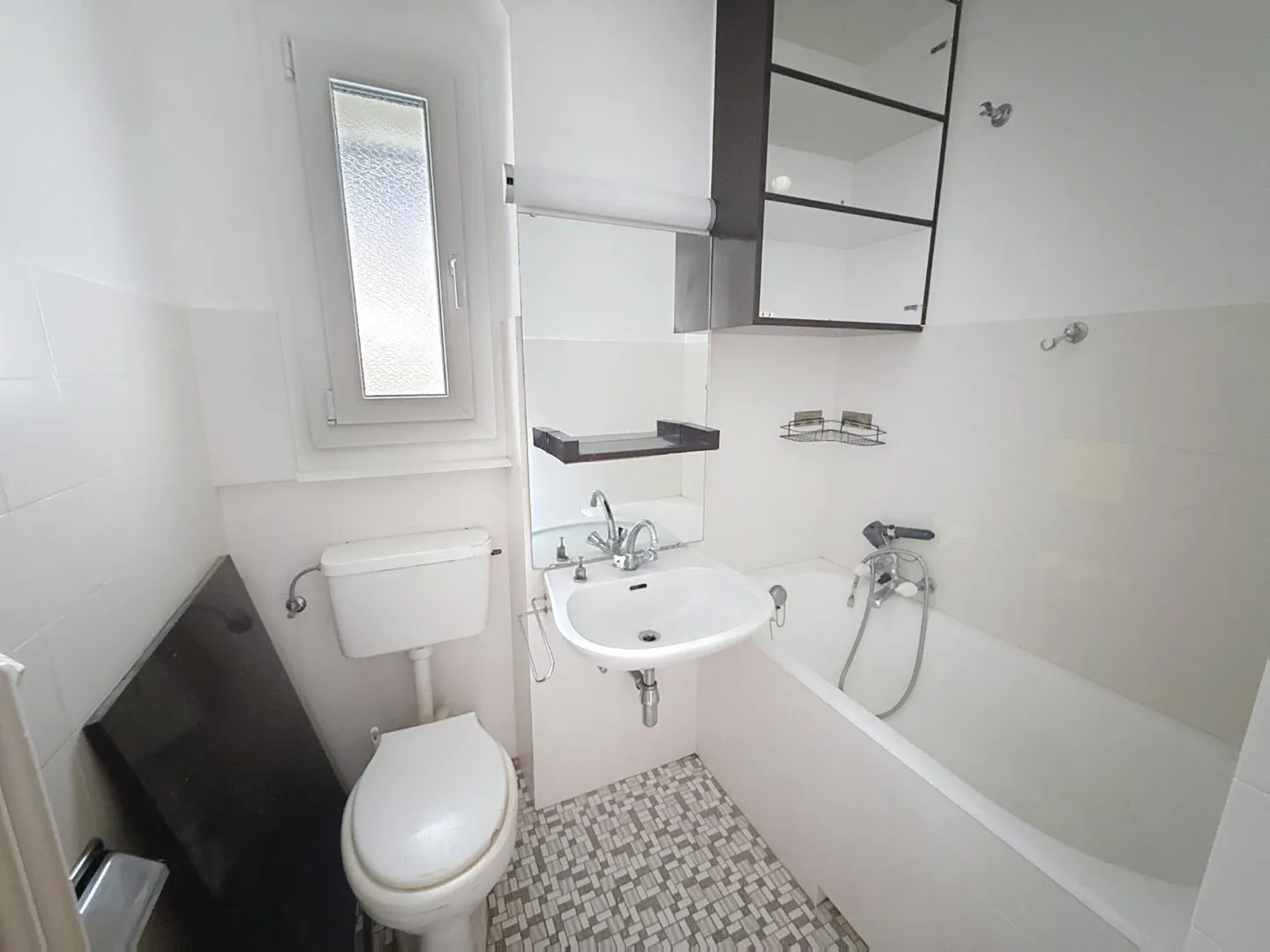 2-room apartment - Photo 8 of 8