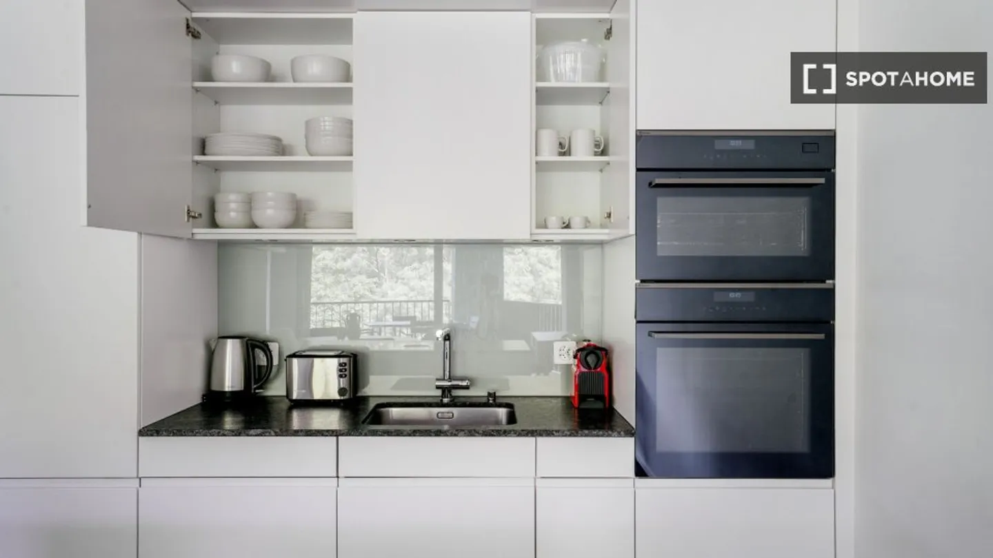 Découvrez, visitez et louez votre nouveau chez-vous en ligne en toute confiance. - Photo 10 sur 16