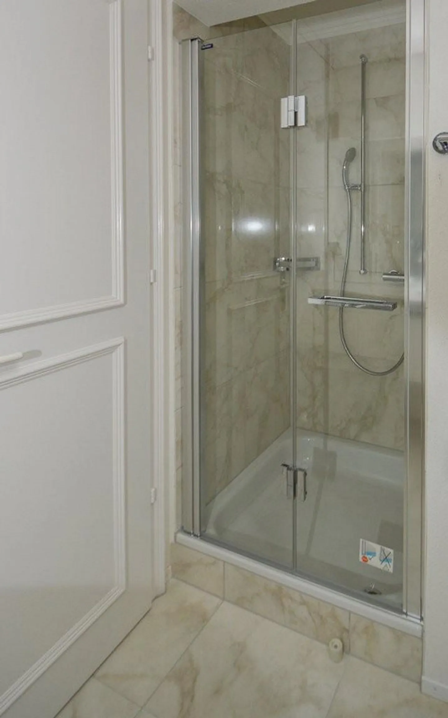 Beautiful 3.5-room attic apartment in the Elfenau quarter - Photo 11 of 12