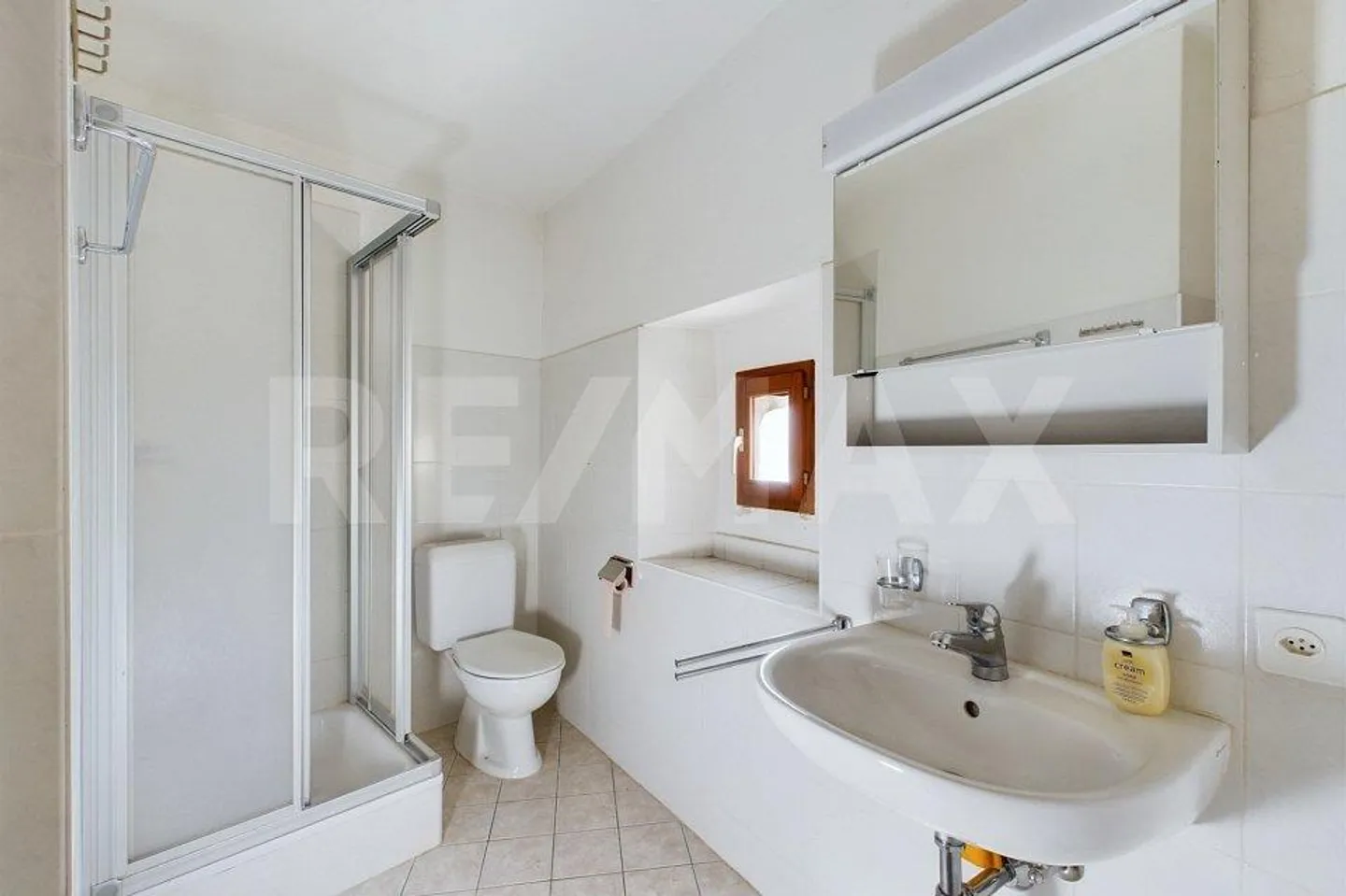 Casa ticinese con cortile privato nel cuore di Arzo - Foto 8 di 13
