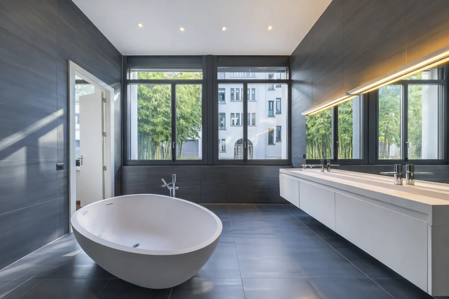 6-room apartment - Photo 6 of 11