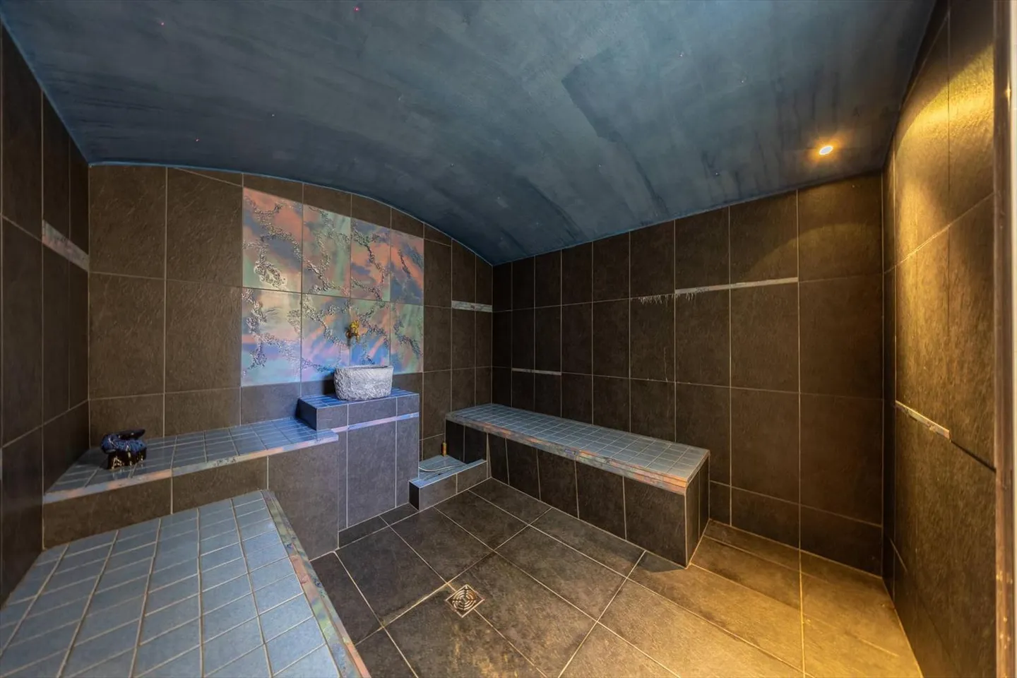 Villa con spazio benessere in mezzo agli albicocchi - Foto 12 di 13