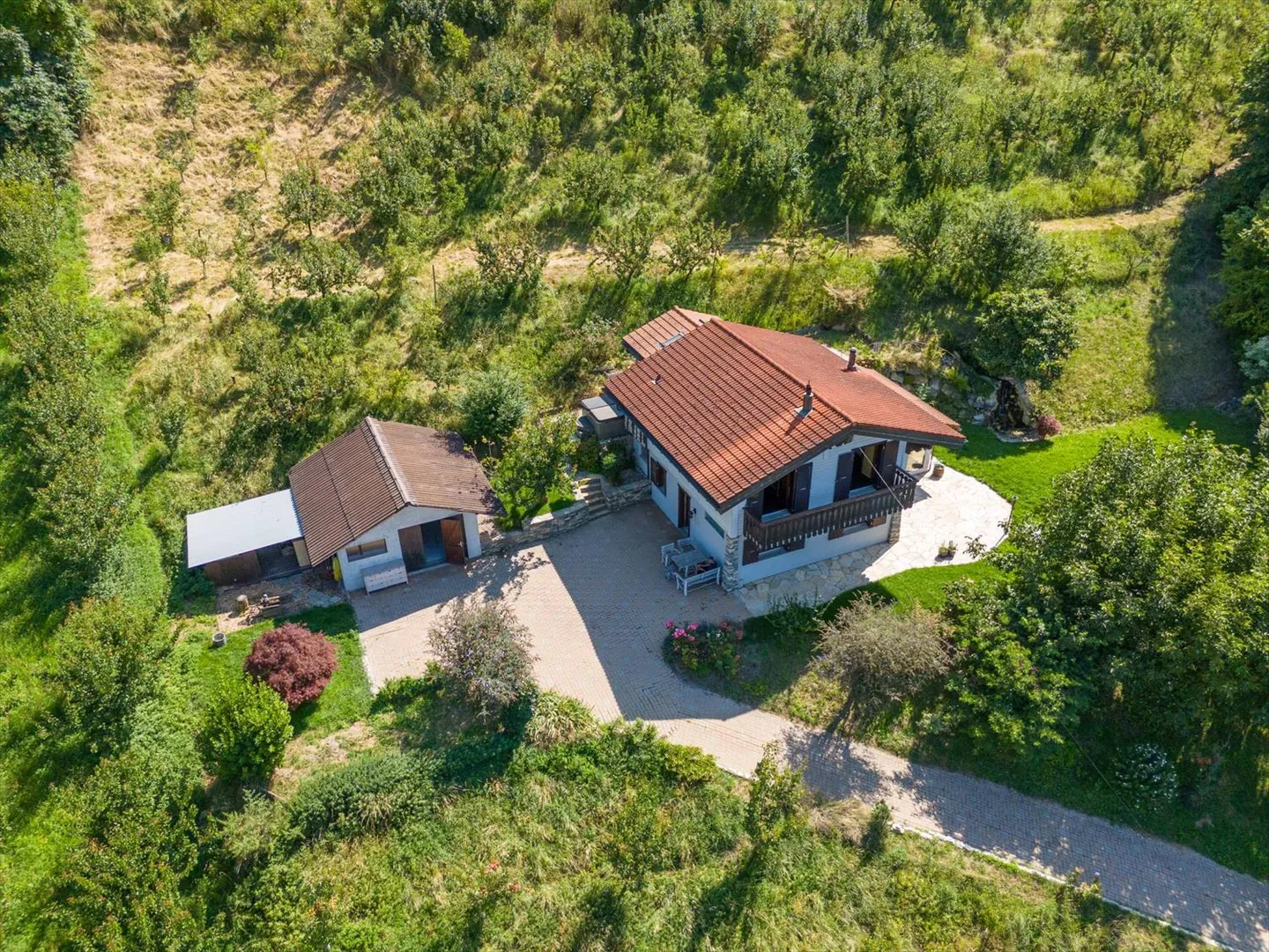Villa con spazio benessere in mezzo agli albicocchi - Foto 13 di 13