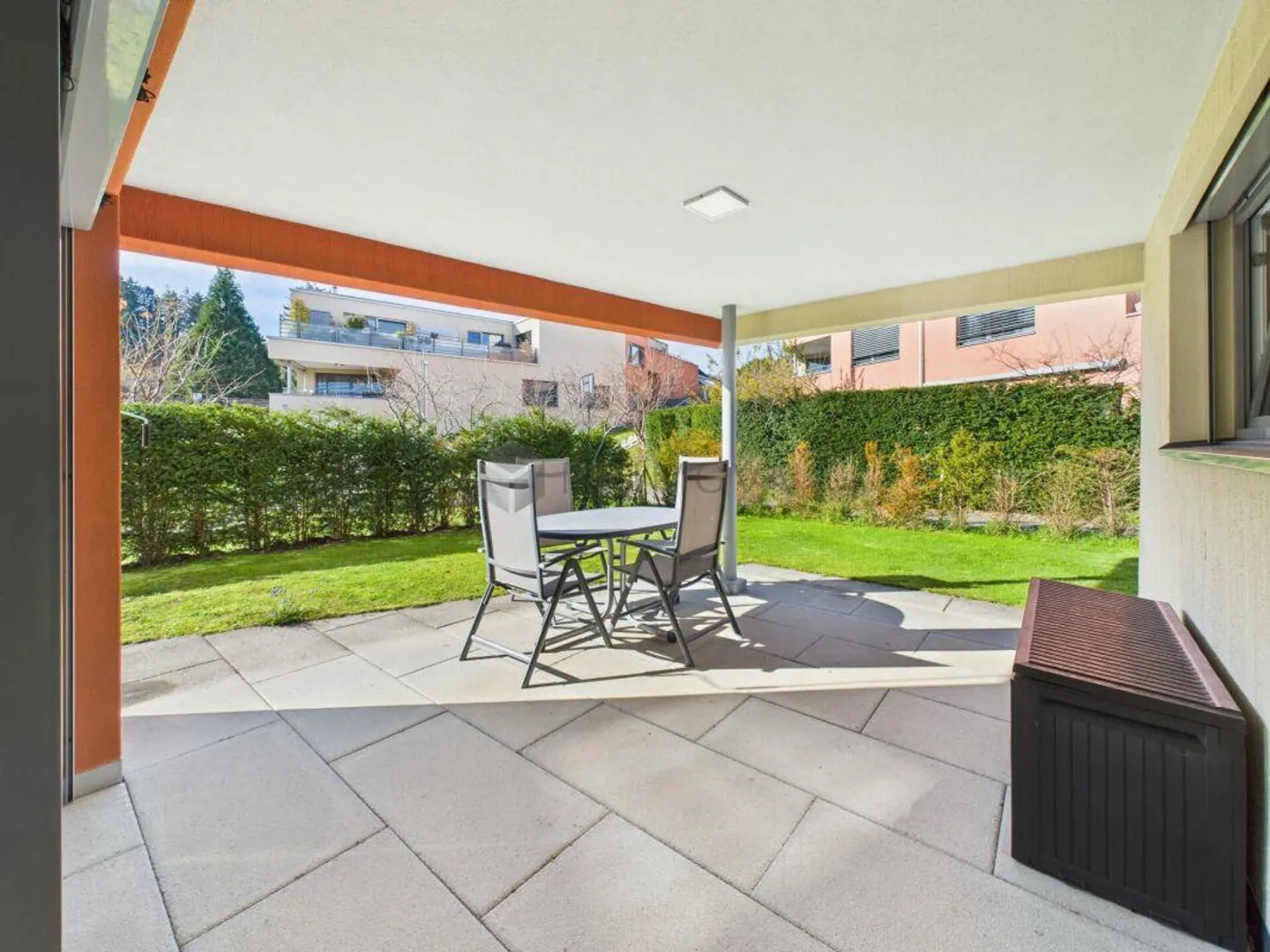 Tout inclus : 4,5 pièces, jardin, garage souterrain - un chez-soi... - Photo 13 sur 15