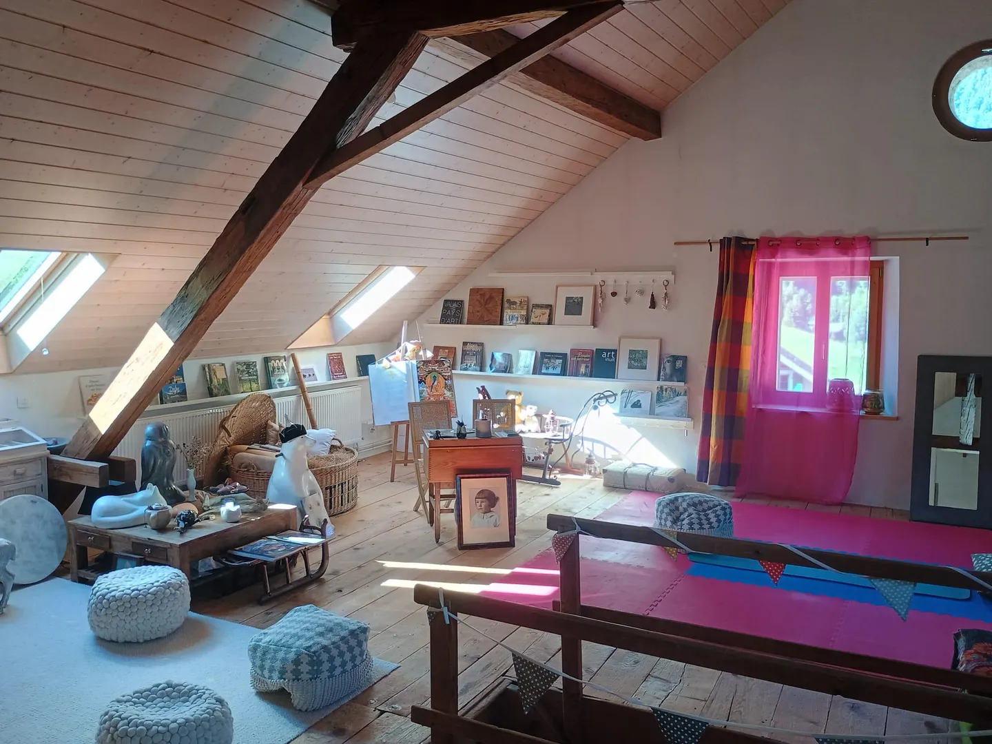 Charming Family Home - Photo 6 of 18