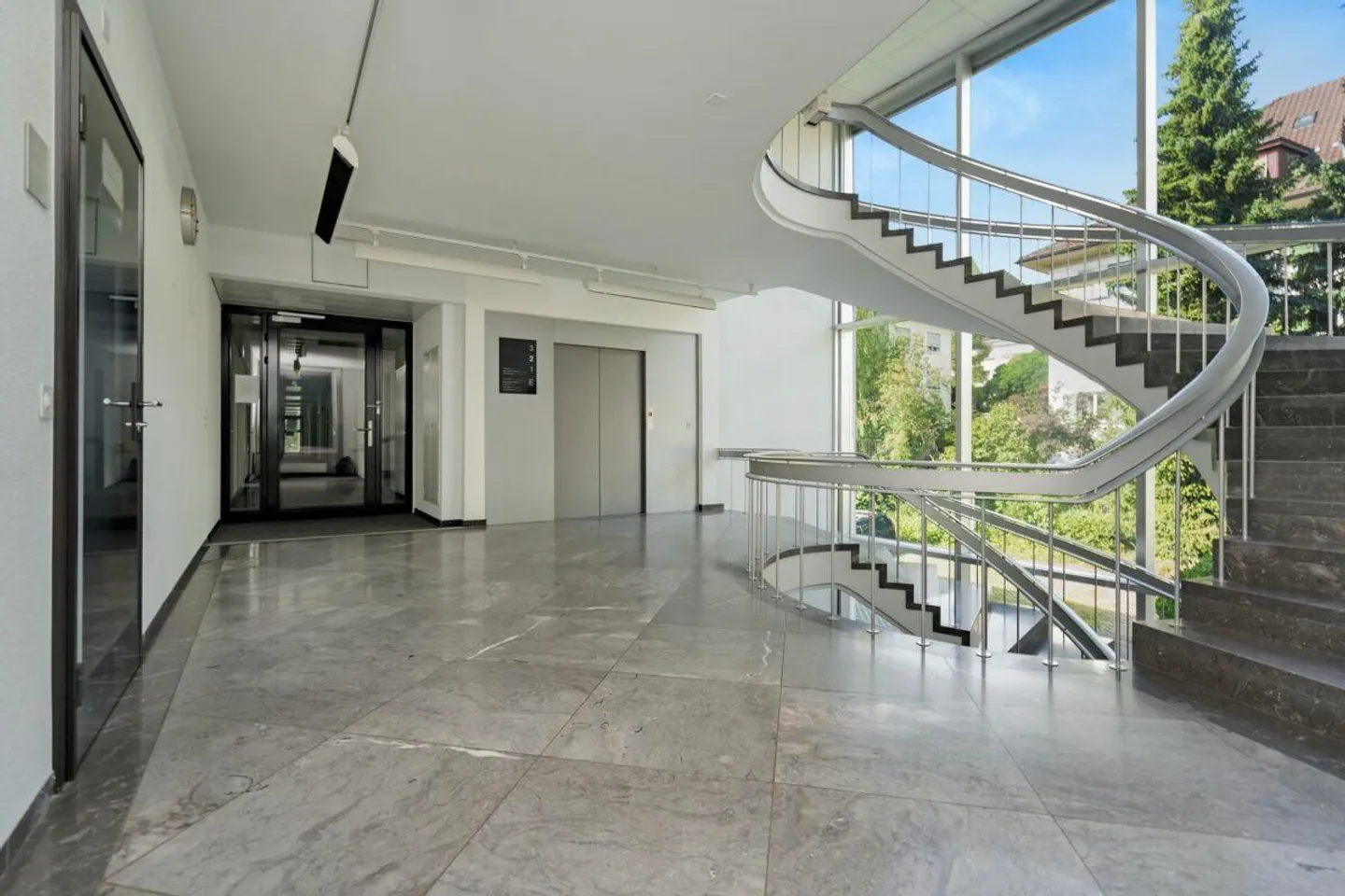 Your new office location – space and area for every vision. - Photo 3 of 7