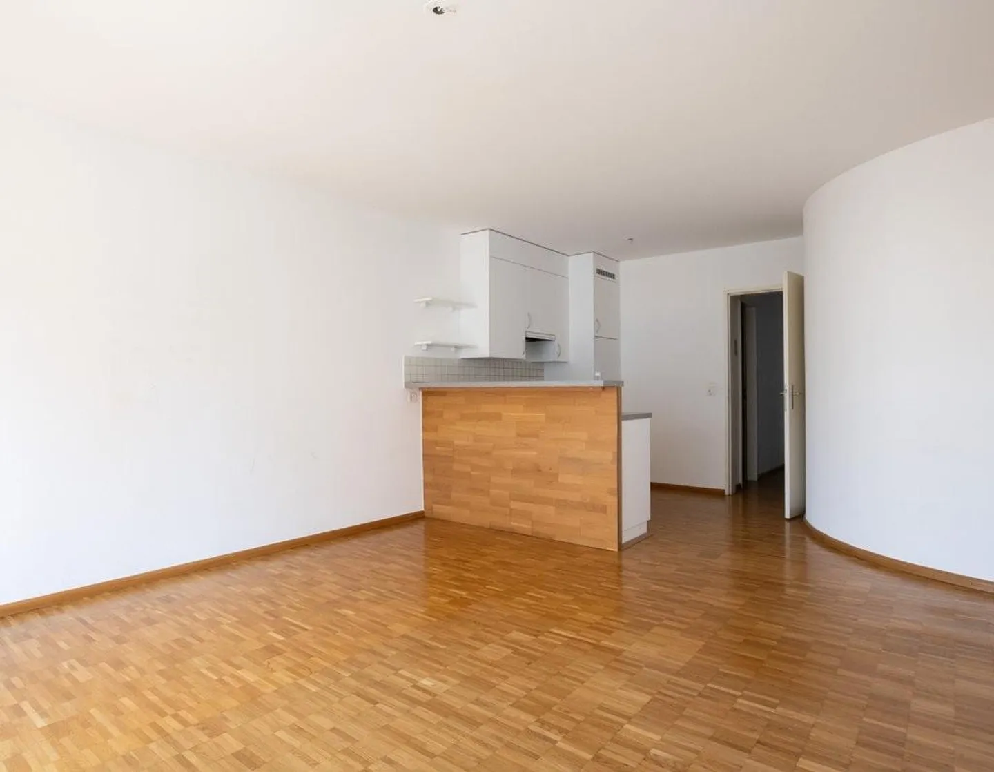 Appartement lumineux dans un emplacement central - Photo 4 sur 12