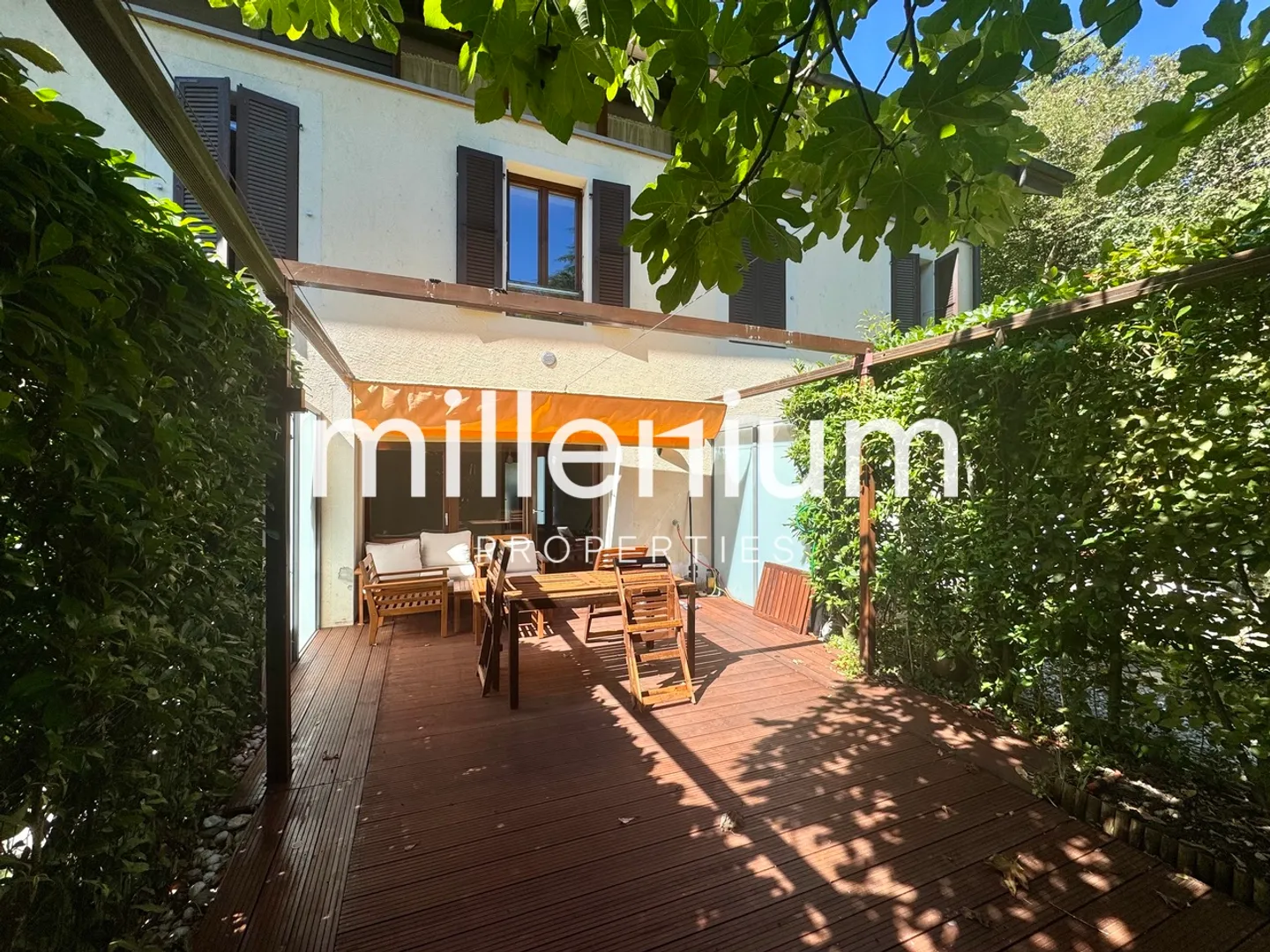 Villa adiacente di 6 stanze in affitto a Versoix - Foto 2 di 10