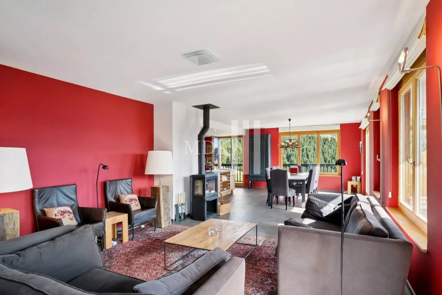 Charming Chalet Apartment - Photo 3 of 19