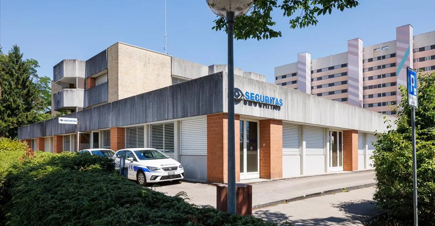 Edificio ad uso misto in affitto - Foto 1 di 8