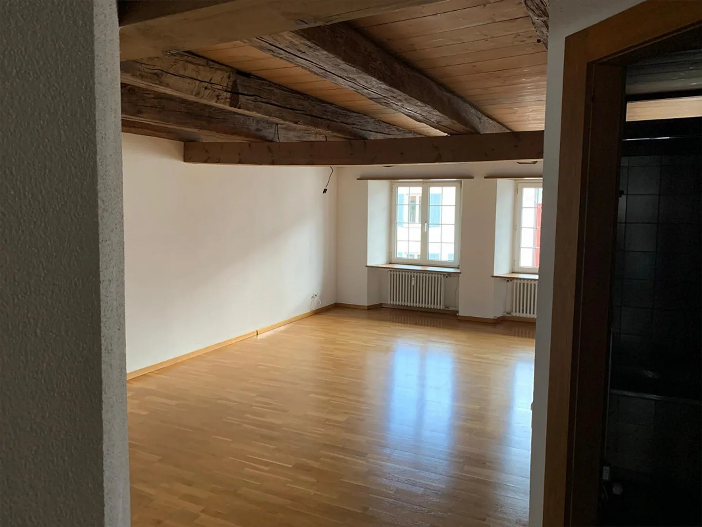 Charmante 2.5-Zimmer-Altbauwohnung im Herzen von Sissach - Foto 2 von 12