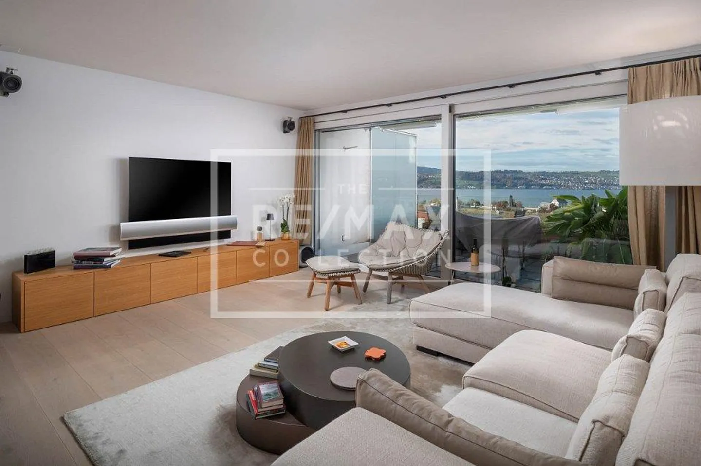 Appartement 3.5 pièces - Foto 2 von 13