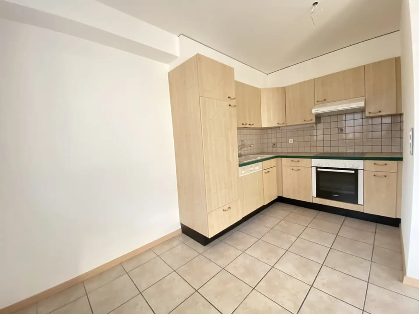 Spacious 3.5 rooms with balcony - Photo 3 of 7