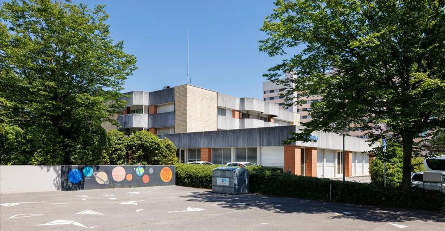 Edificio ad uso misto in affitto - Foto 4 di 8