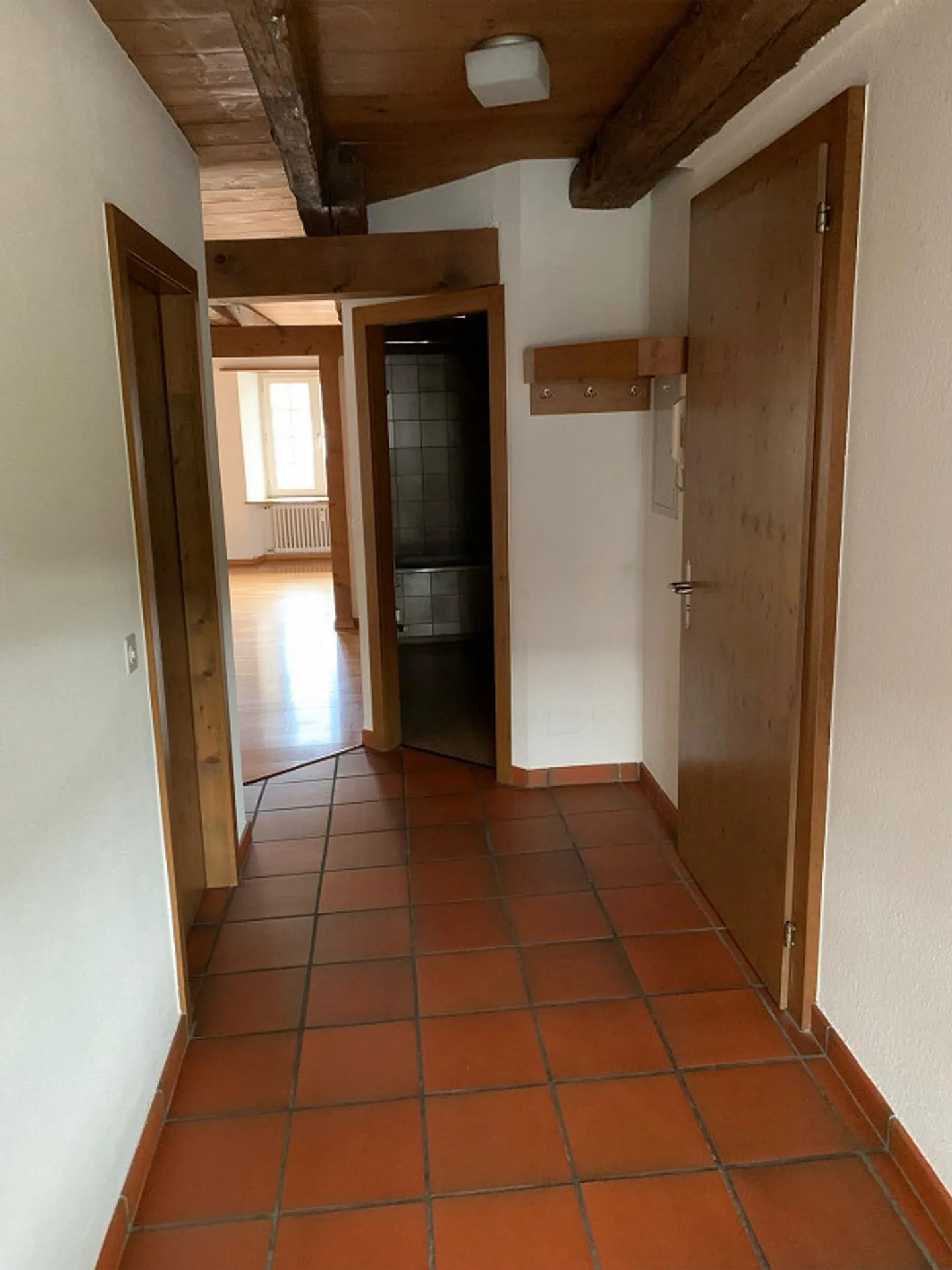 Charmante 2.5-Zimmer-Altbauwohnung im Herzen von Sissach - Foto 6 von 12