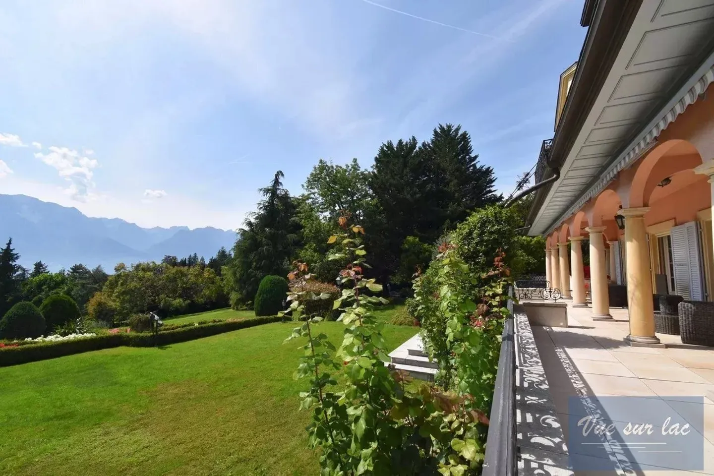 Superb property on over 10,000m2 of buildable land - Photo 9 of 13