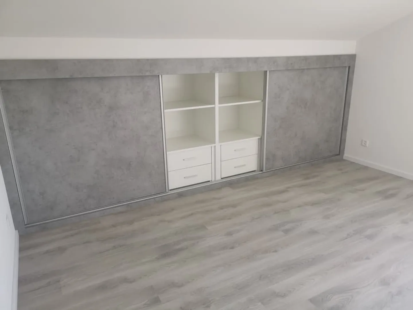 Bright 2.5 Rooms - Ideal Location in Romont - Photo 8 of 9