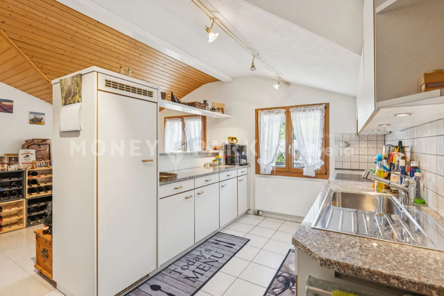 4.5-Zimmer-Dachwohnung mit Weitblick - Foto 3 von 13