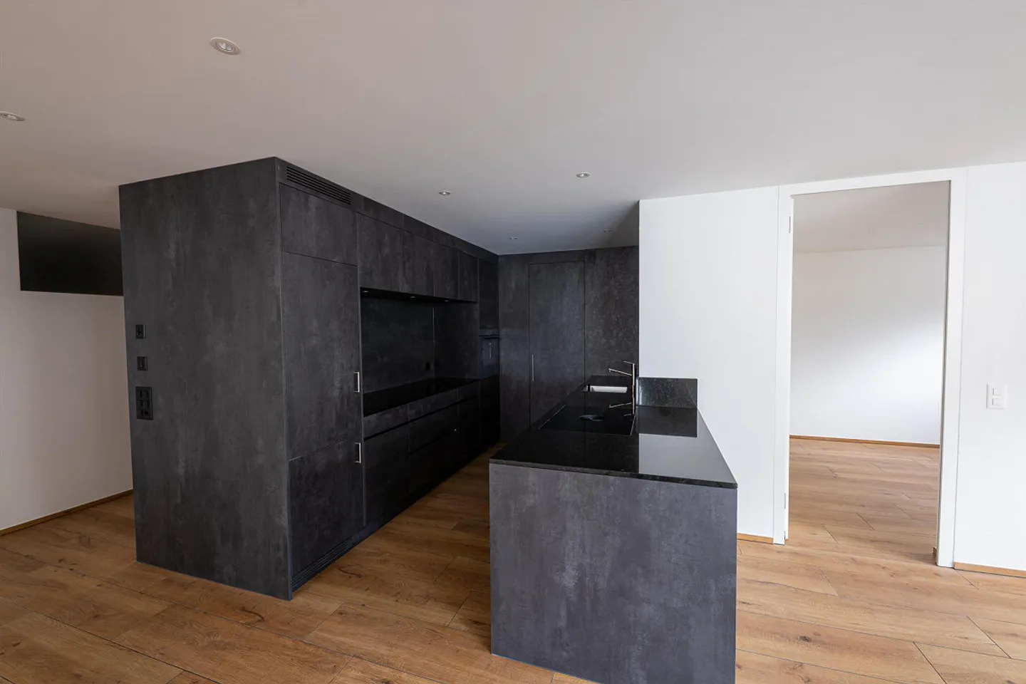 Nuovo appartamento moderno - Foto 4 di 12