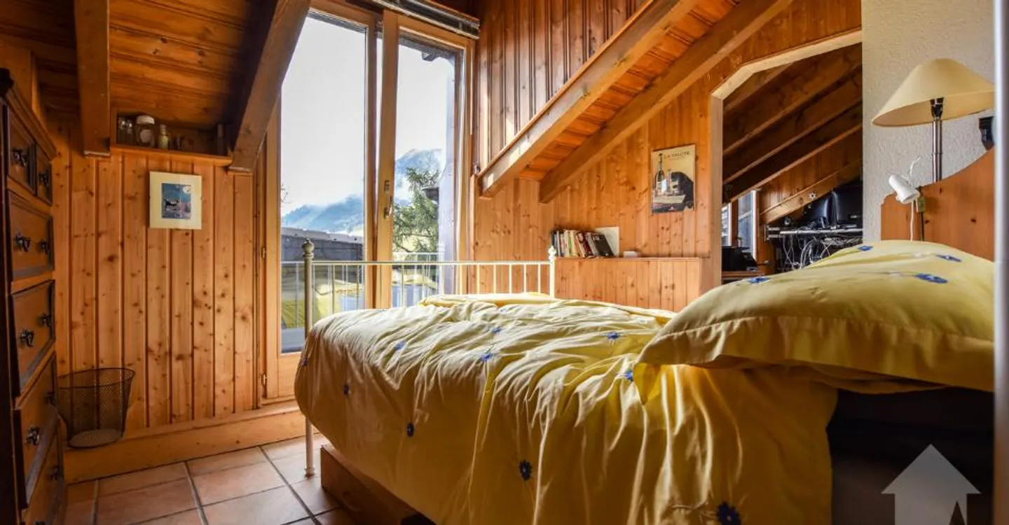 Apartment with exceptional location - Photo 8 of 13