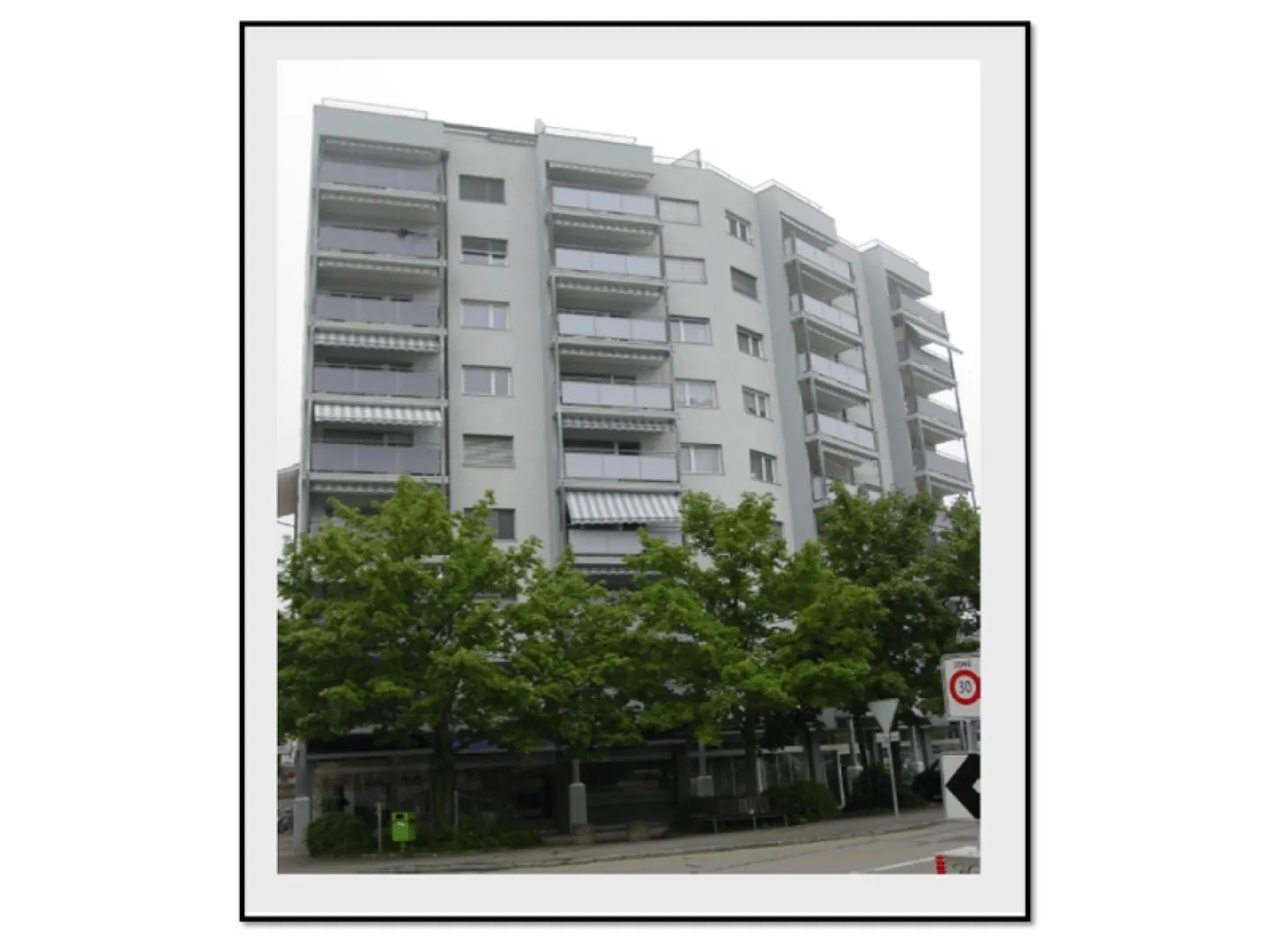 Vale la pena dare un'occhiata...! - Foto 1 di 1