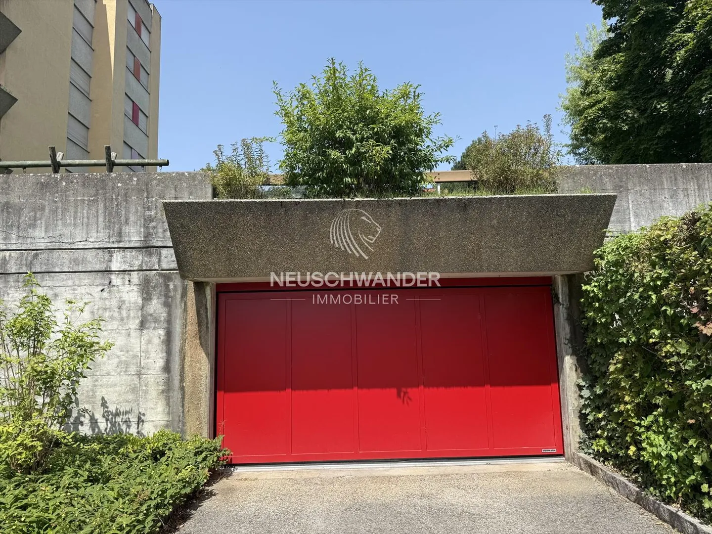 Place de parking extérieure à vendre - Photo 1 sur 6