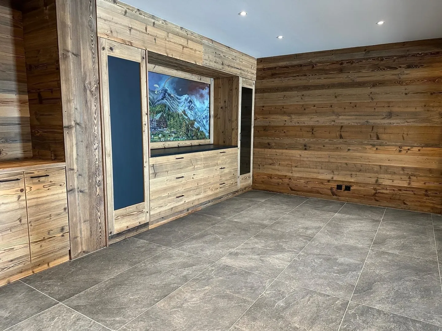 Luxury Apartment in the Alps - Photo 4 of 11