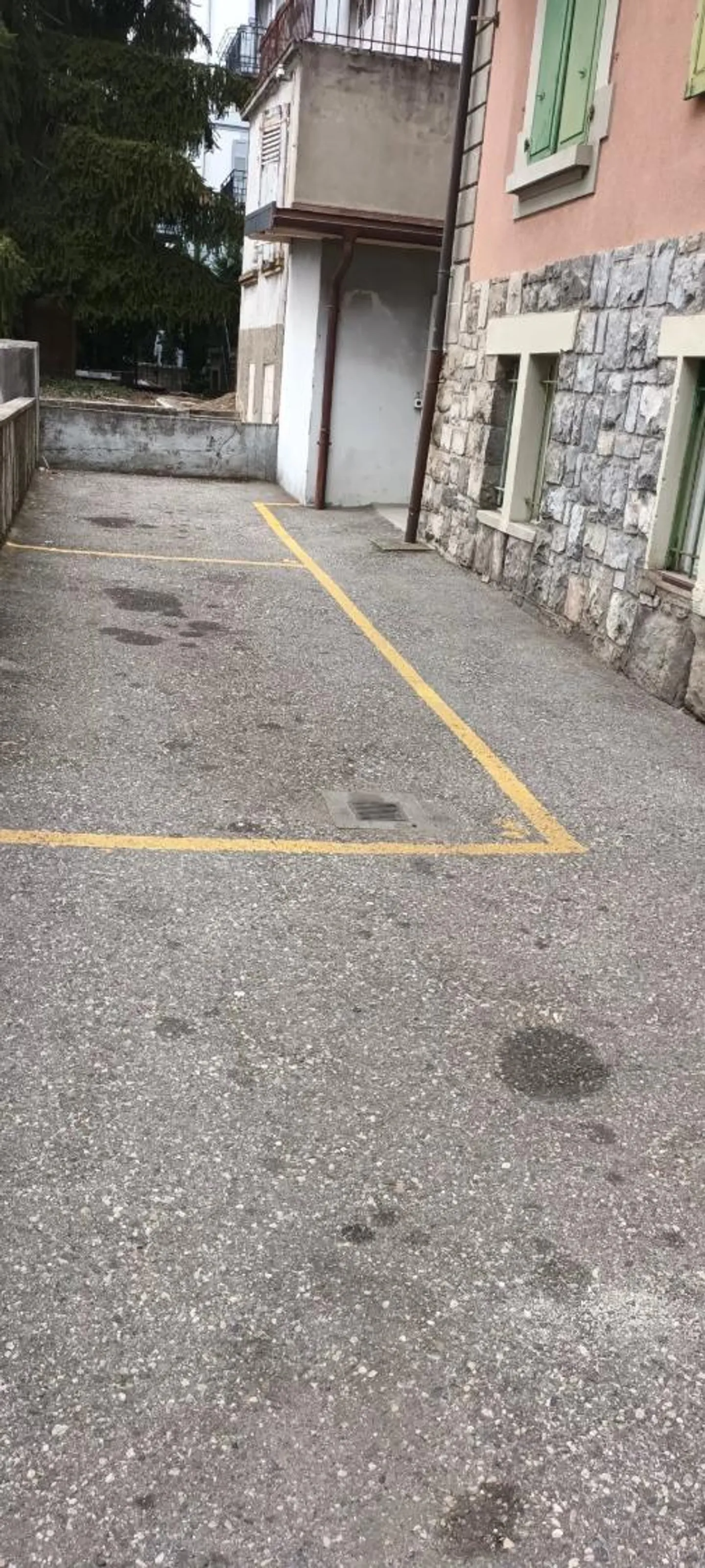 Office 5 rooms - Photo 9 of 9