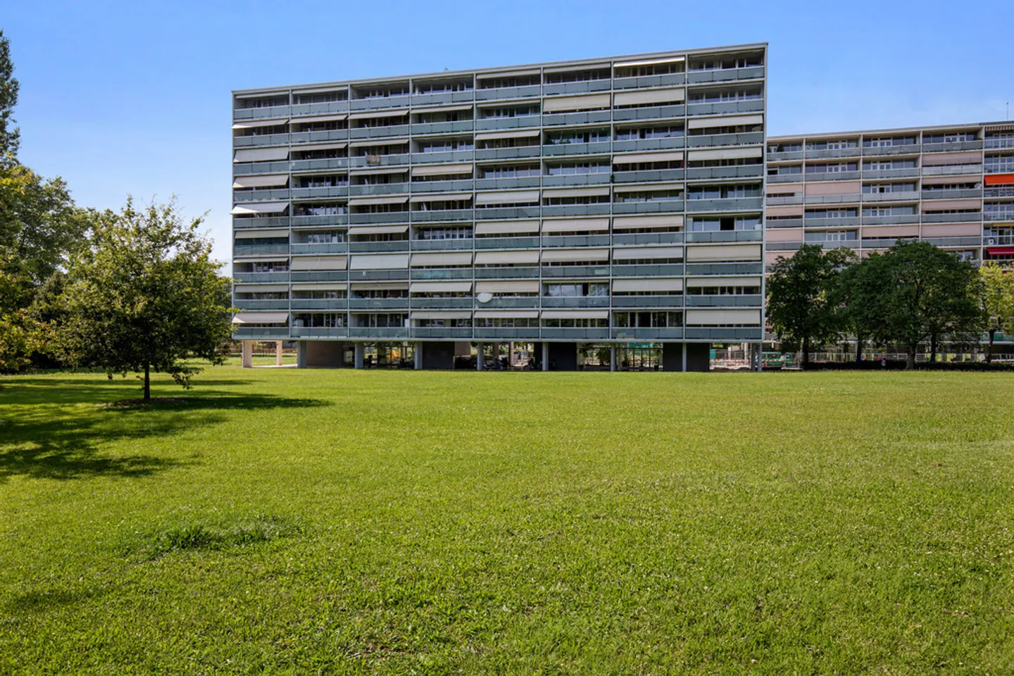 Box chiuso situato nel seminterrato dell'edificio in Avenue Sainte Cécile 1-3 - Foto 1 di 1