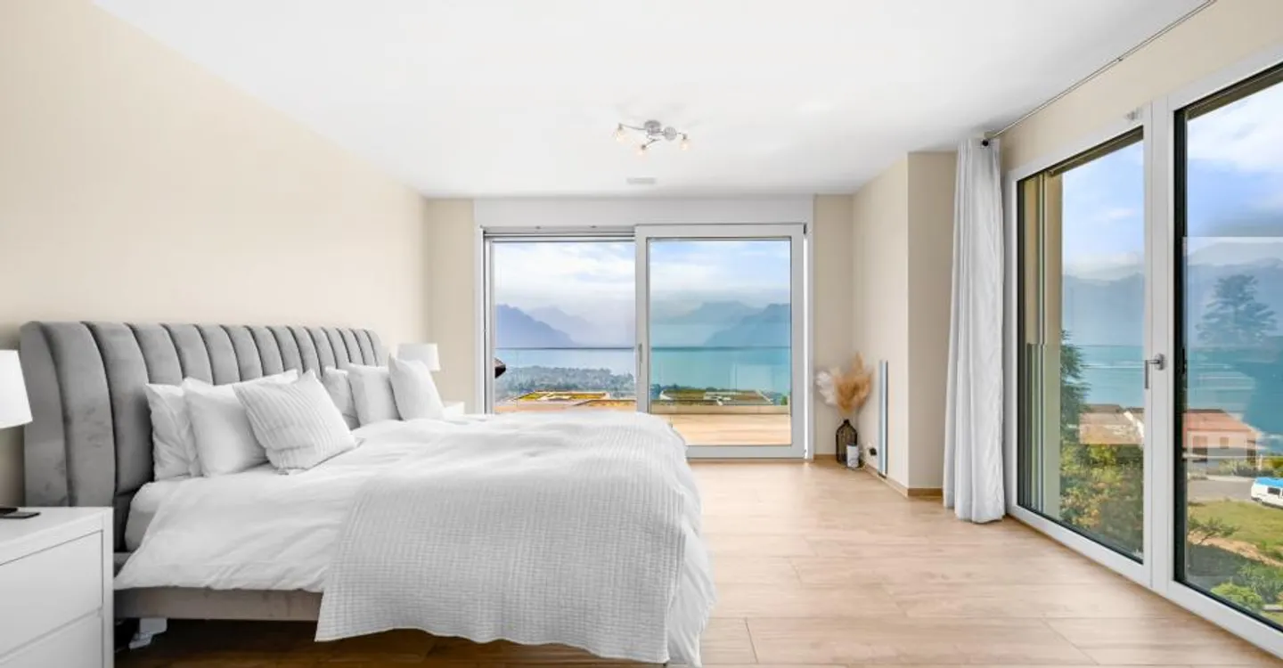 Exceptional Duplex with Lake View - Photo 7 of 12
