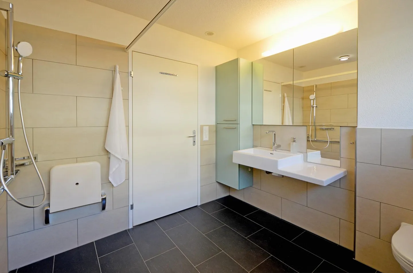 Moderne Wohnung mit Wintergarten - Foto 11 von 22