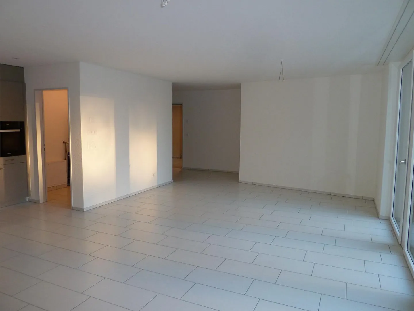 Modern 2.5-room apartment in the old village center - Photo 3 of 8