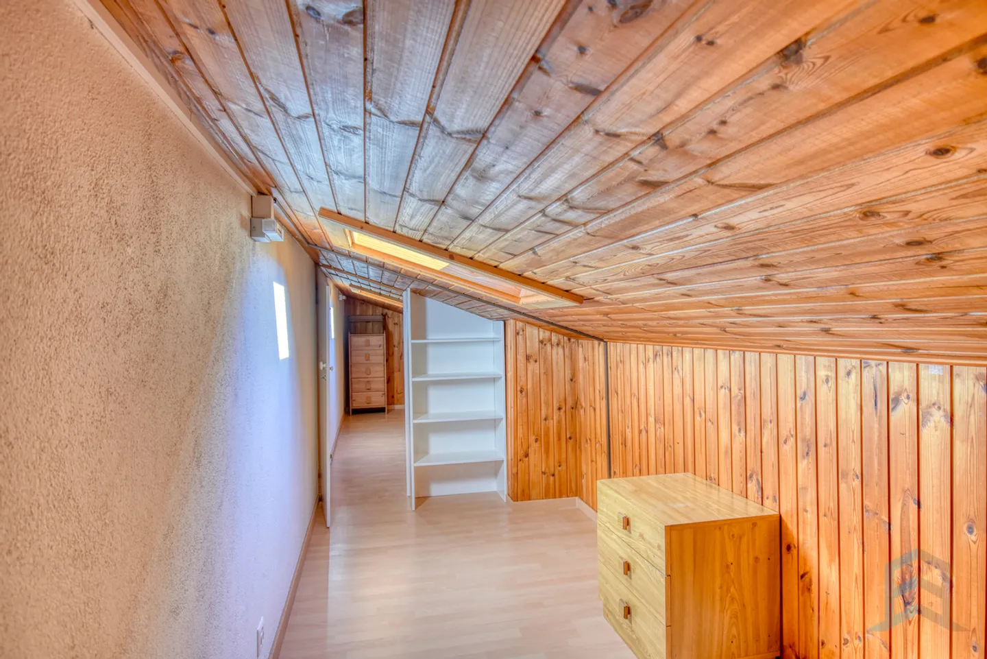 ZU VERMIETEN Schön renovierte 3 ½ Zimmer Wohnung im obersten Stockwerk - Foto 7 von 13