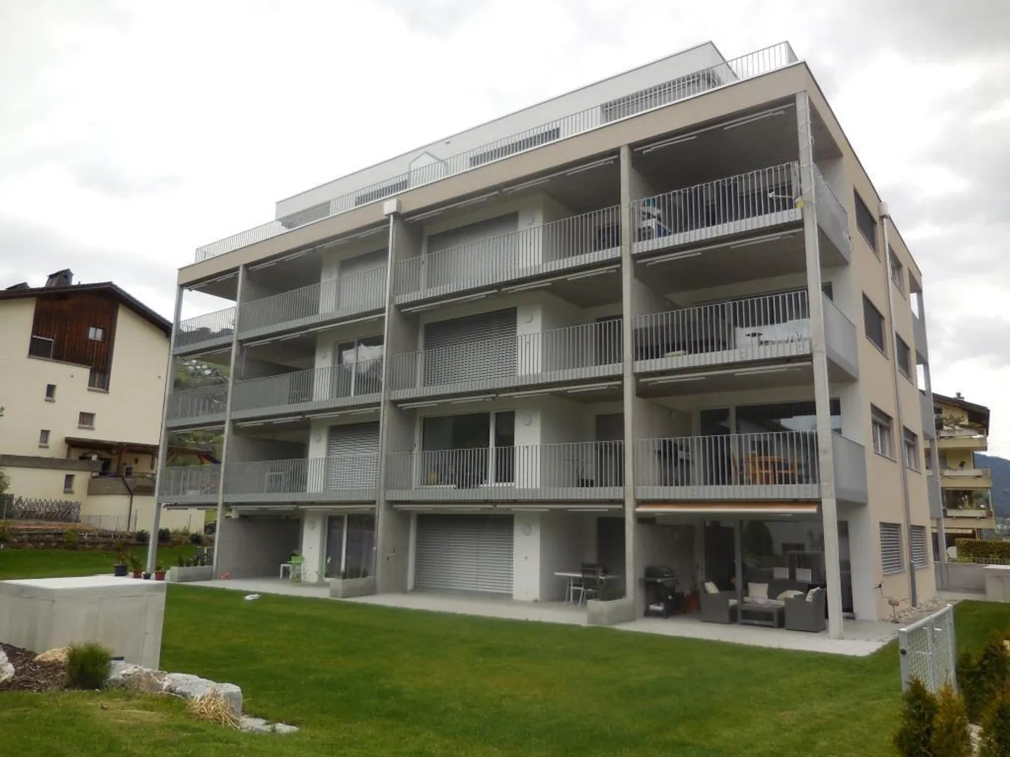 2.5 Room Apartment - Photo 1 of 9