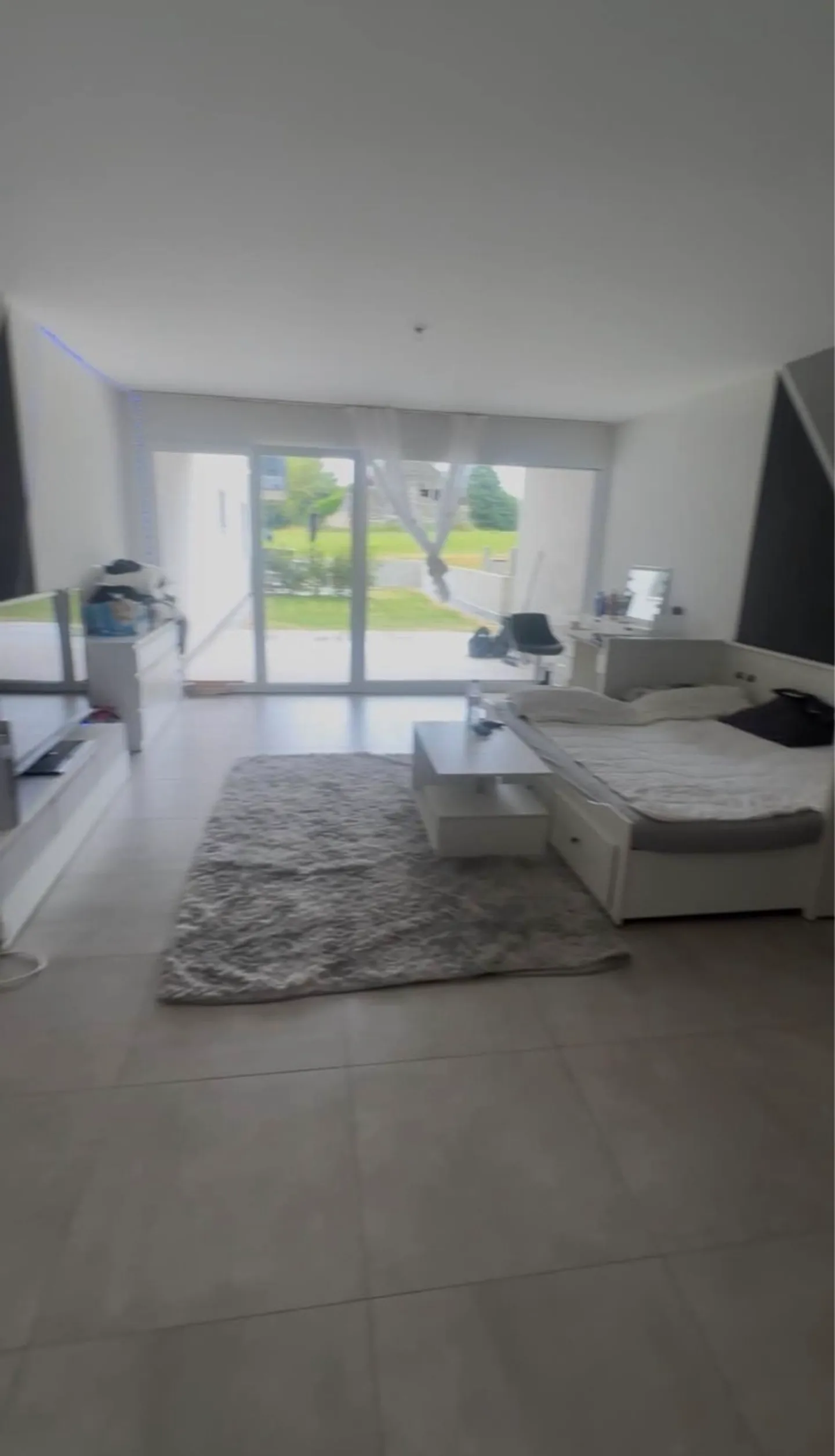 Studio 1.5 Teile - Foto 2 von 5