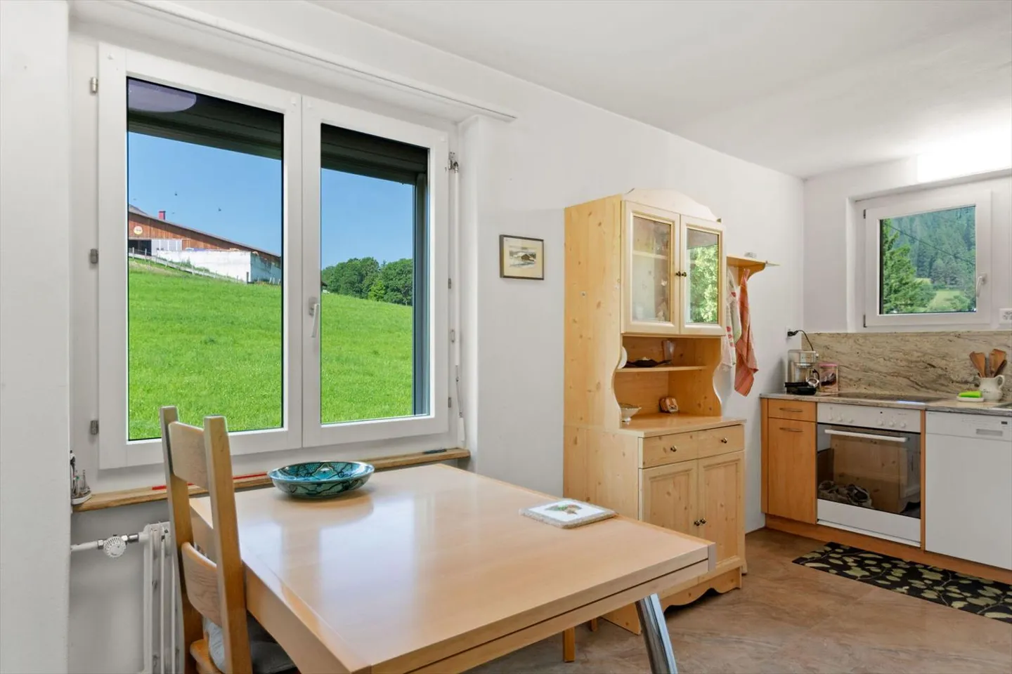 Cormoret, casa indipendente con giardino ai margini del villaggio - Foto 5 di 13
