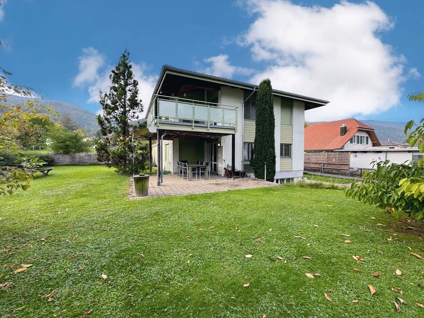 Affascinante casa familiare a Oberbuchsiten - Foto 1 di 7
