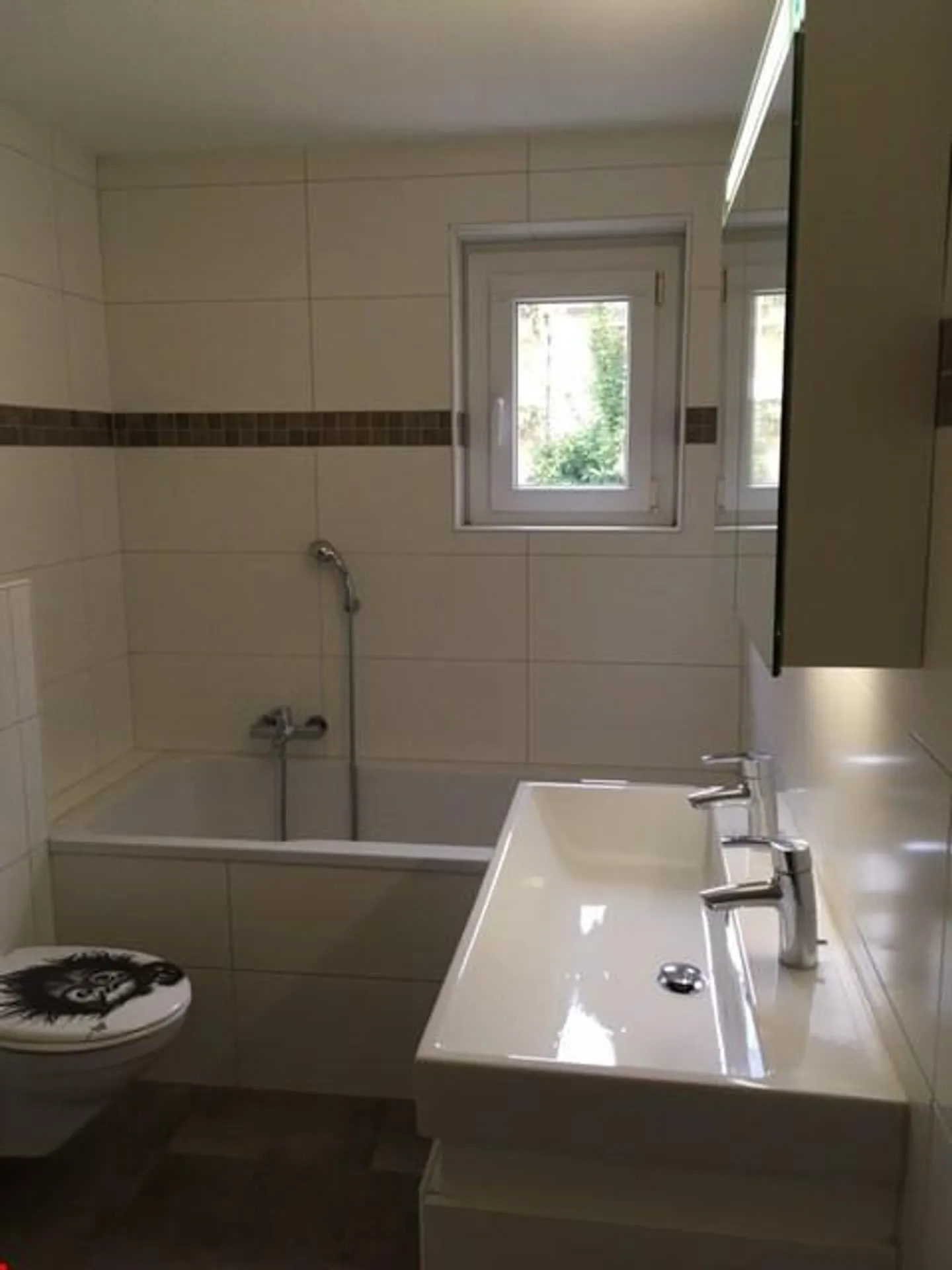 Moderne Wohnung mit eigenem Gartensitzplatz - Foto 7 von 12