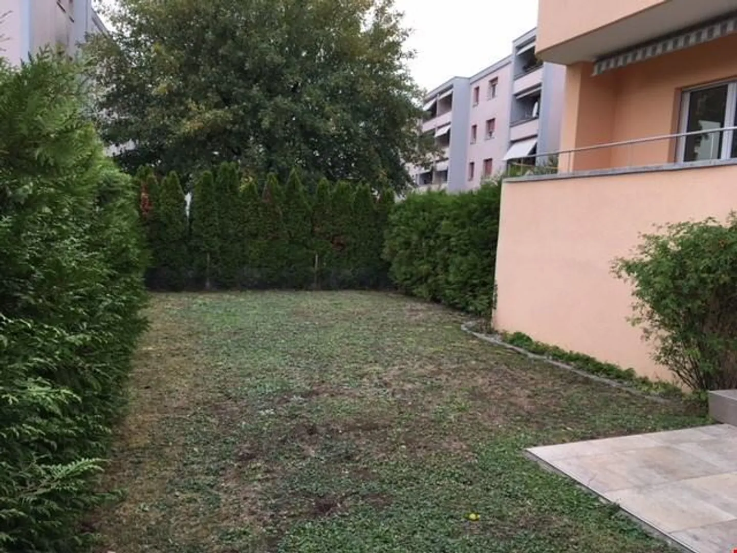 Moderne Wohnung mit eigenem Gartensitzplatz - Foto 10 von 12