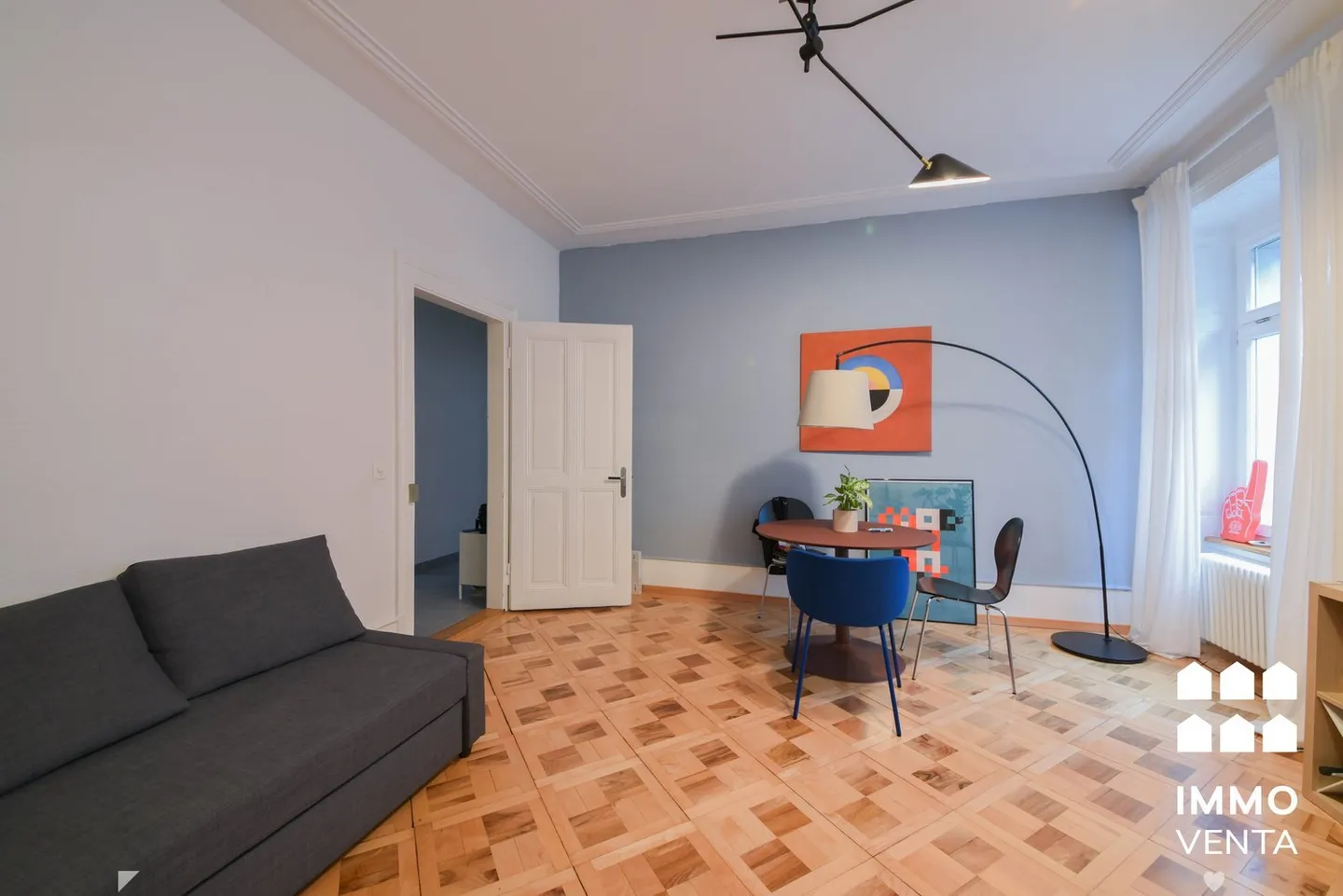 Spacious 3-room apartment in the city center - Photo 3 of 14