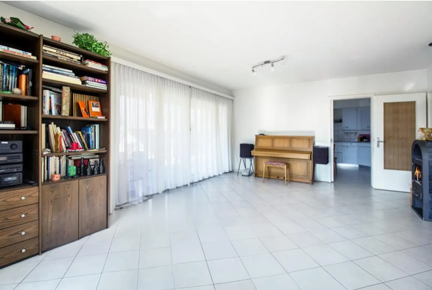 Oase des Lichts und der Ruhe in Maggia – 4,5 Zimmer mit Garten - Foto 2 von 7